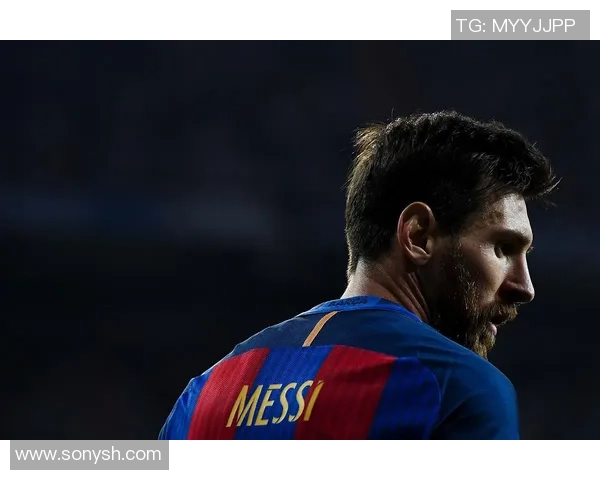 足球明星复出引发热议球迷期待他的精彩表现再现赛场辉煌